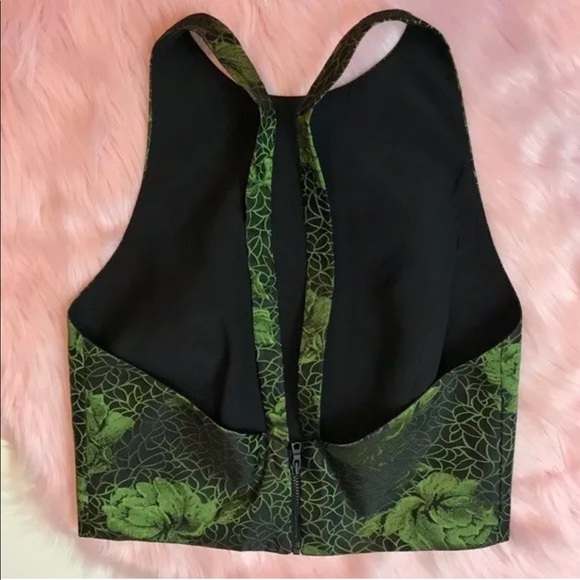 Alice & Olivia Floral Jacquard Crop Top - Picture 4 of 9